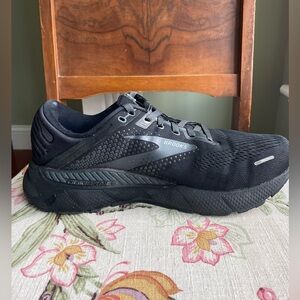 Brooks Adrenaline GTS 22 Men’s 10.5 Extra Wide (4E) Black Stability Running Shoe